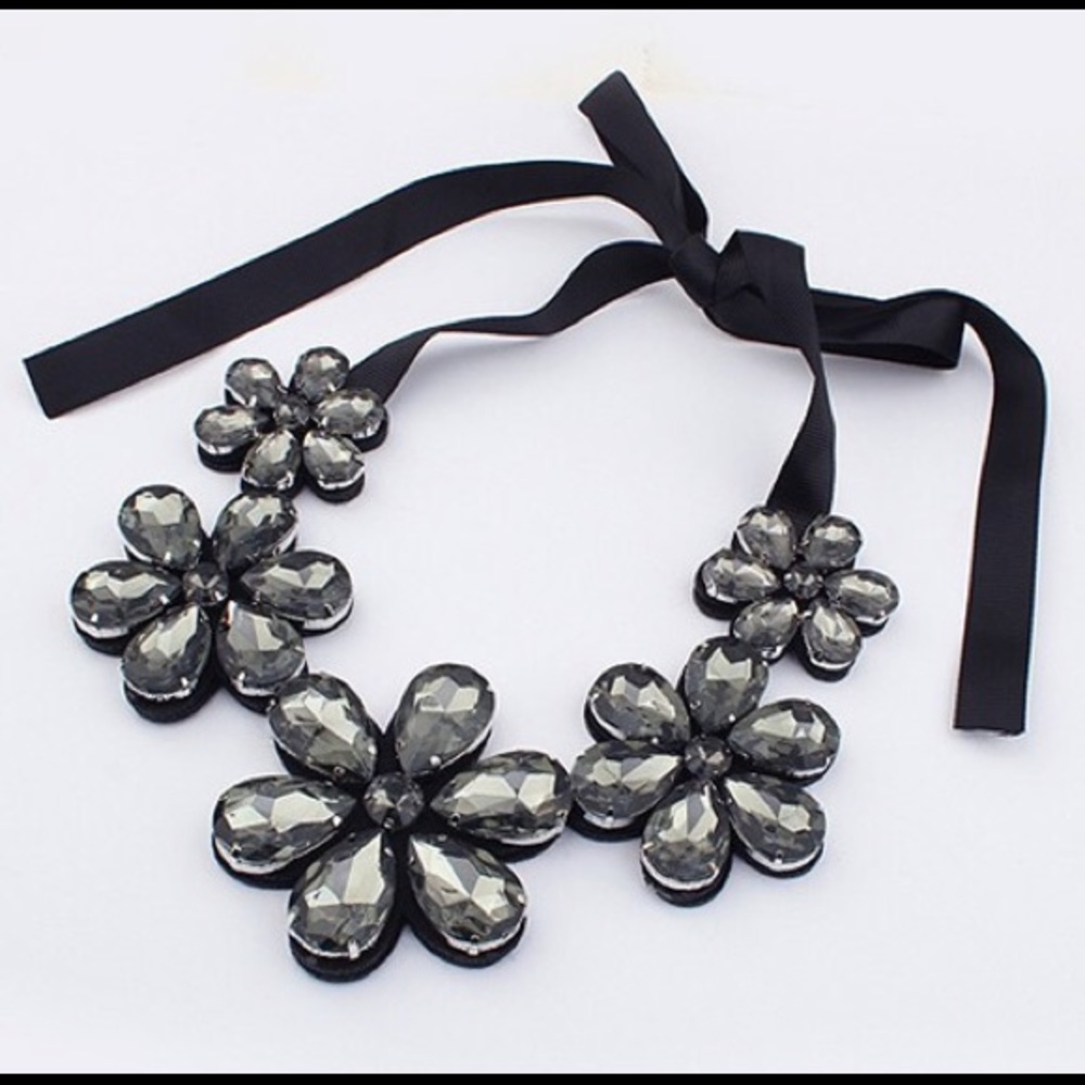 Big Rhinestone 🌼 Choker Ribbon Statement Necklace - Picture 7 of 14